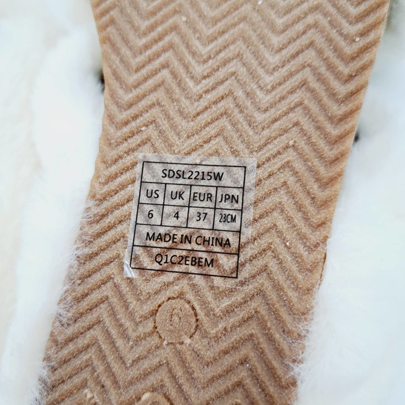 Dream Pair Creamy White Fuzzy Furry CrissCross Slide Sandals 6 - Picture 8 of 8